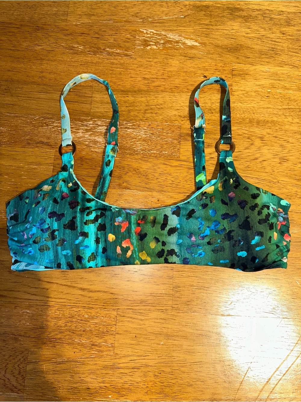 Bebe bikini top w/gold ring detail L